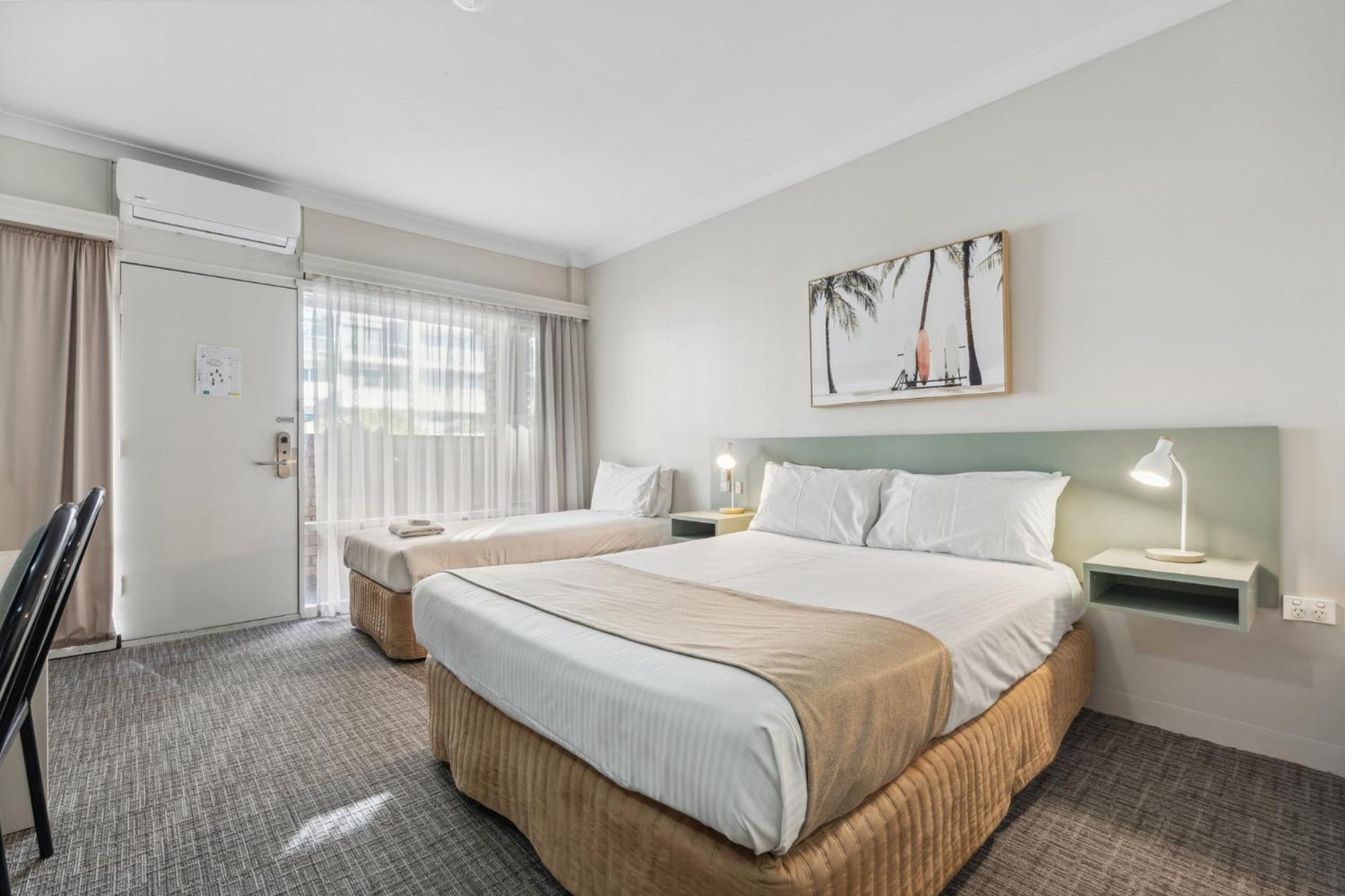 Twin Room Sleeps 3,1608797632:JPEG